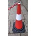 Ensemble (set) de 2 cônes de marqueurs (50 cm) + chaîne de PVC (2,5 M), 2 crochets de cône, Ensemble (set) de 2 cônes de marqueurs (50 cm) + chaîne de PVC (2,5 M), 2 crochets de cône